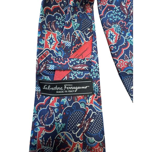 Salvatore Ferragamo NWOT Abstract Silk Tie - Picture 4 of 4